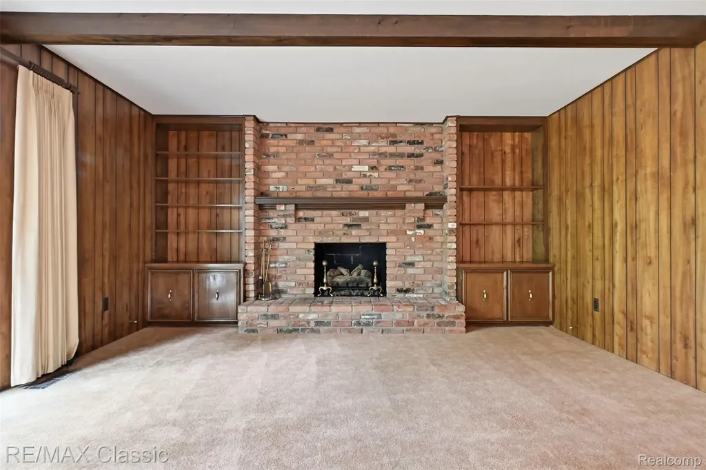 45451 Woodleigh Way Plymouth Charter Township MI 48170
