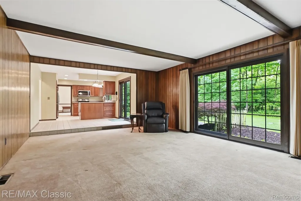 45451 Woodleigh Way Plymouth Charter Township MI 48170