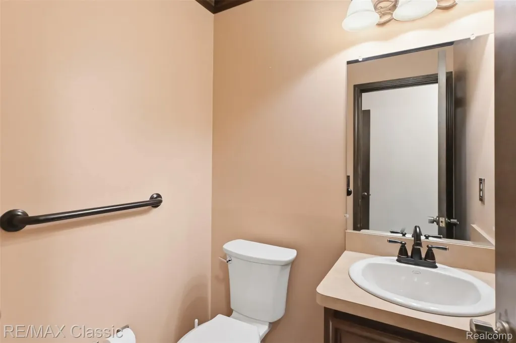 45451 Woodleigh Way Plymouth Charter Township MI 48170