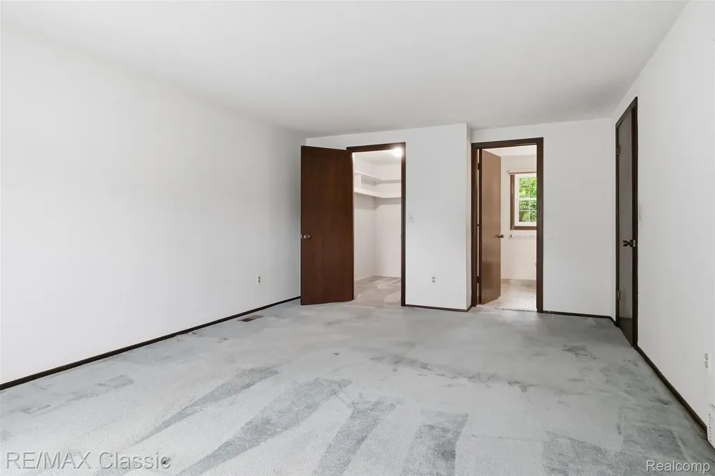 45451 Woodleigh Way Plymouth Charter Township MI 48170