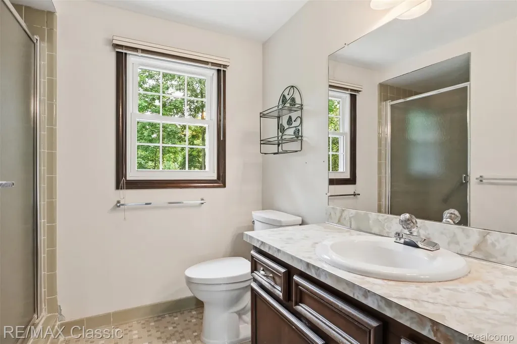 45451 Woodleigh Way Plymouth Charter Township MI 48170