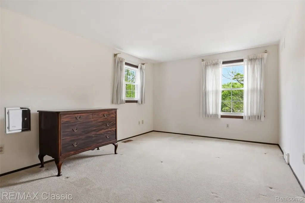 45451 Woodleigh Way Plymouth Charter Township MI 48170