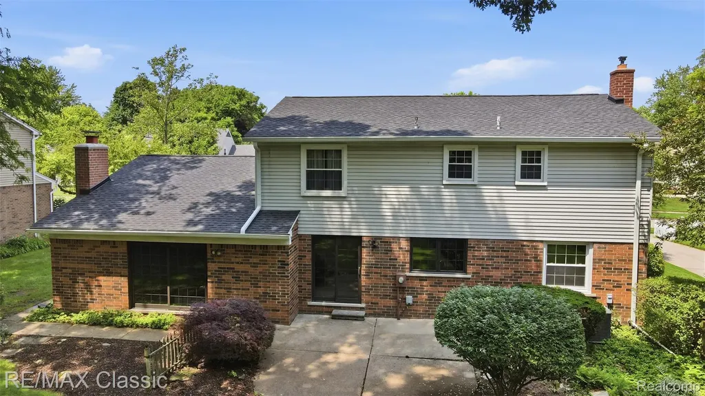 45451 Woodleigh Way Plymouth Charter Township MI 48170