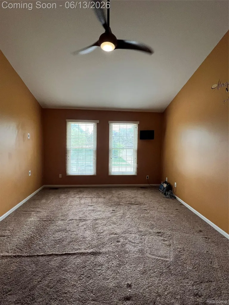 45475 Irvine Drive Novi City MI 48374