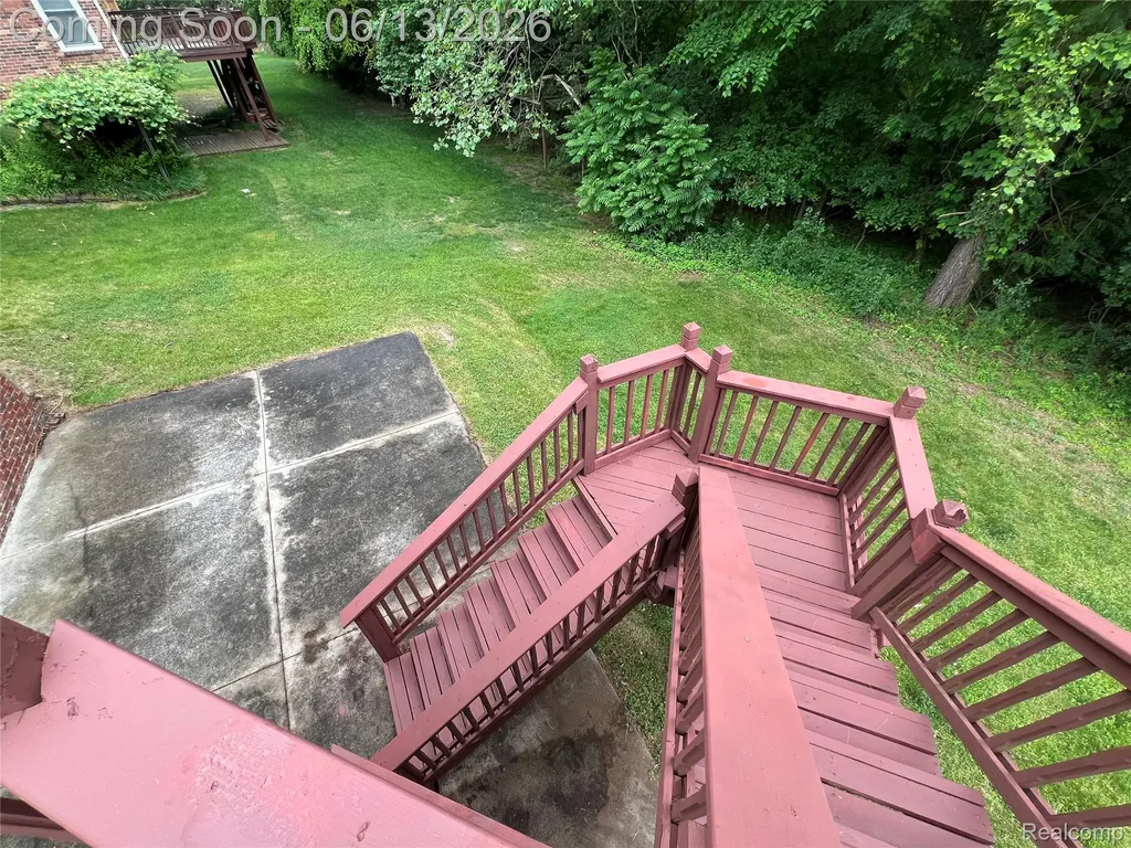 45475 Irvine Drive Novi City MI 48374