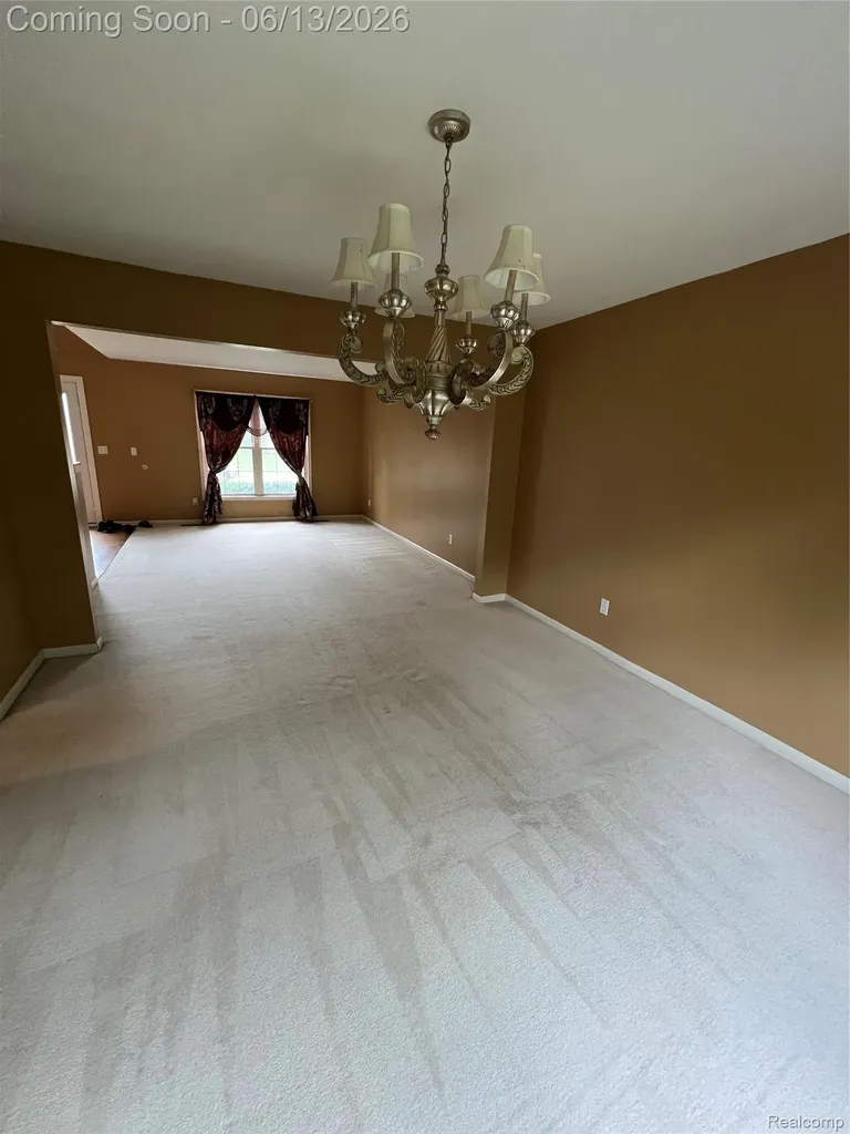 45475 Irvine Drive Novi City MI 48374