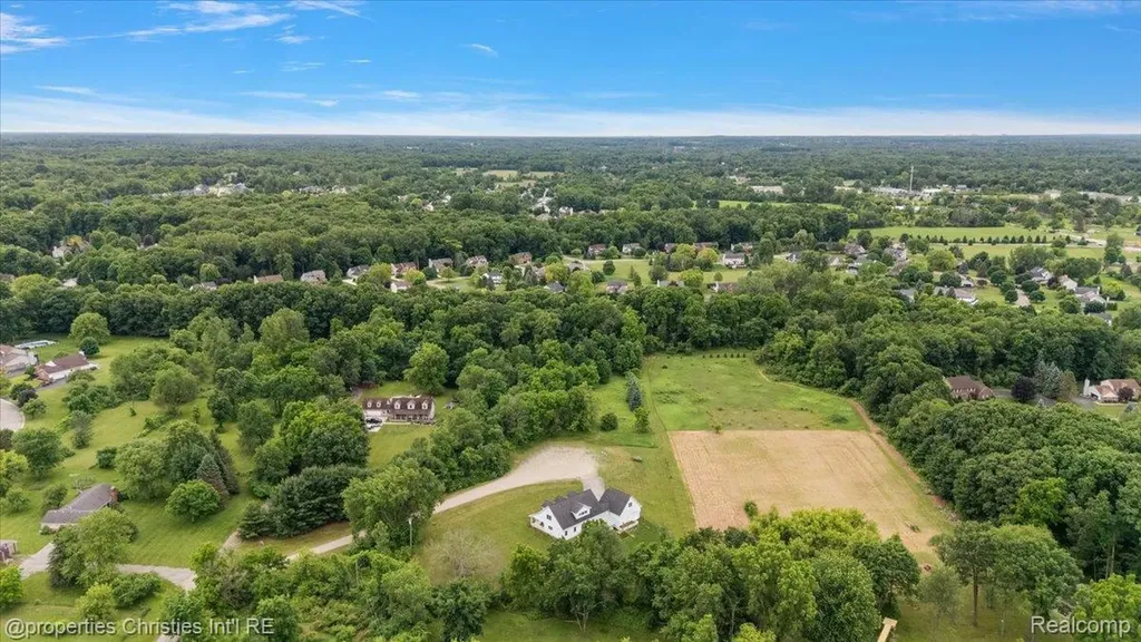 22150 Donnas Drive Street Lyon Charter Township MI 48178