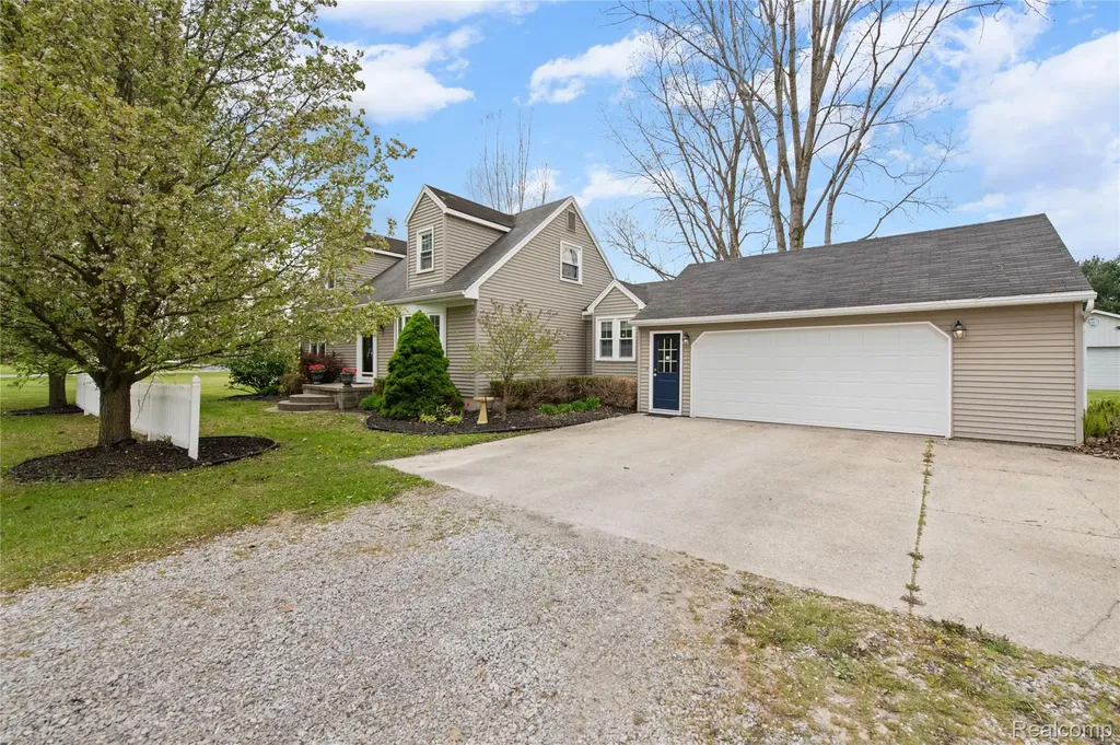 2209 Berville Road Berlin Township MI 48002