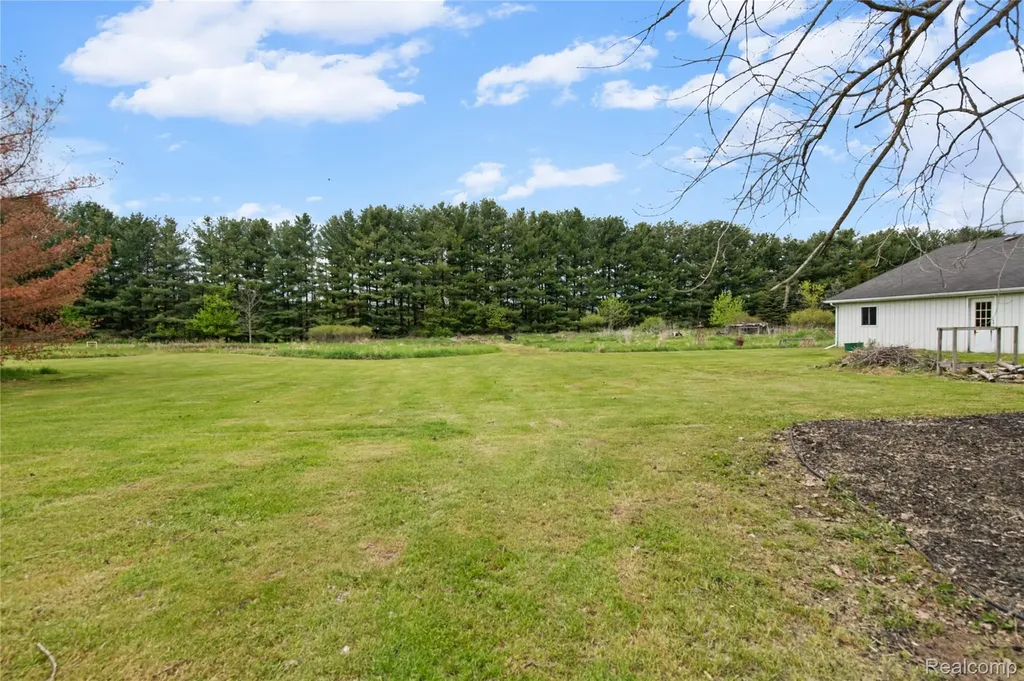 2209 Berville Road Berlin Township MI 48002