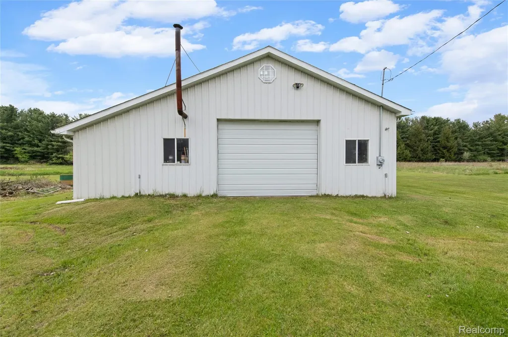 2209 Berville Road Berlin Township MI 48002
