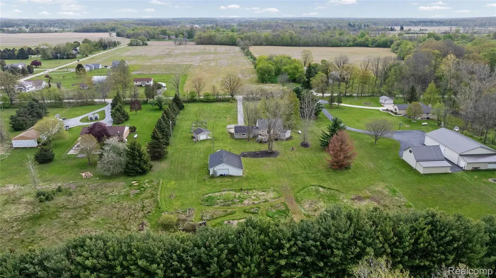 2209 Berville Road Berlin Township MI 48002
