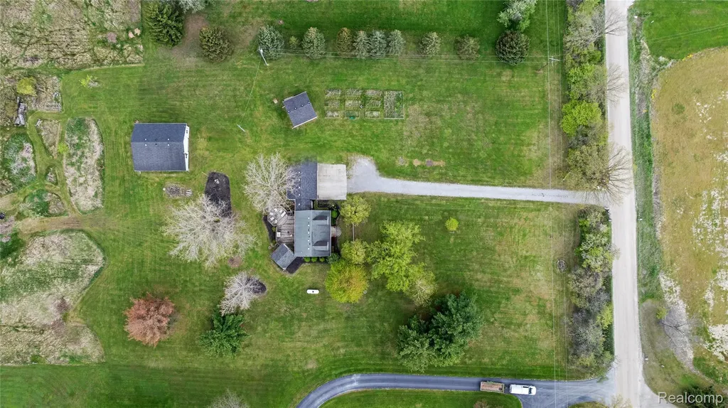 2209 Berville Road Berlin Township MI 48002