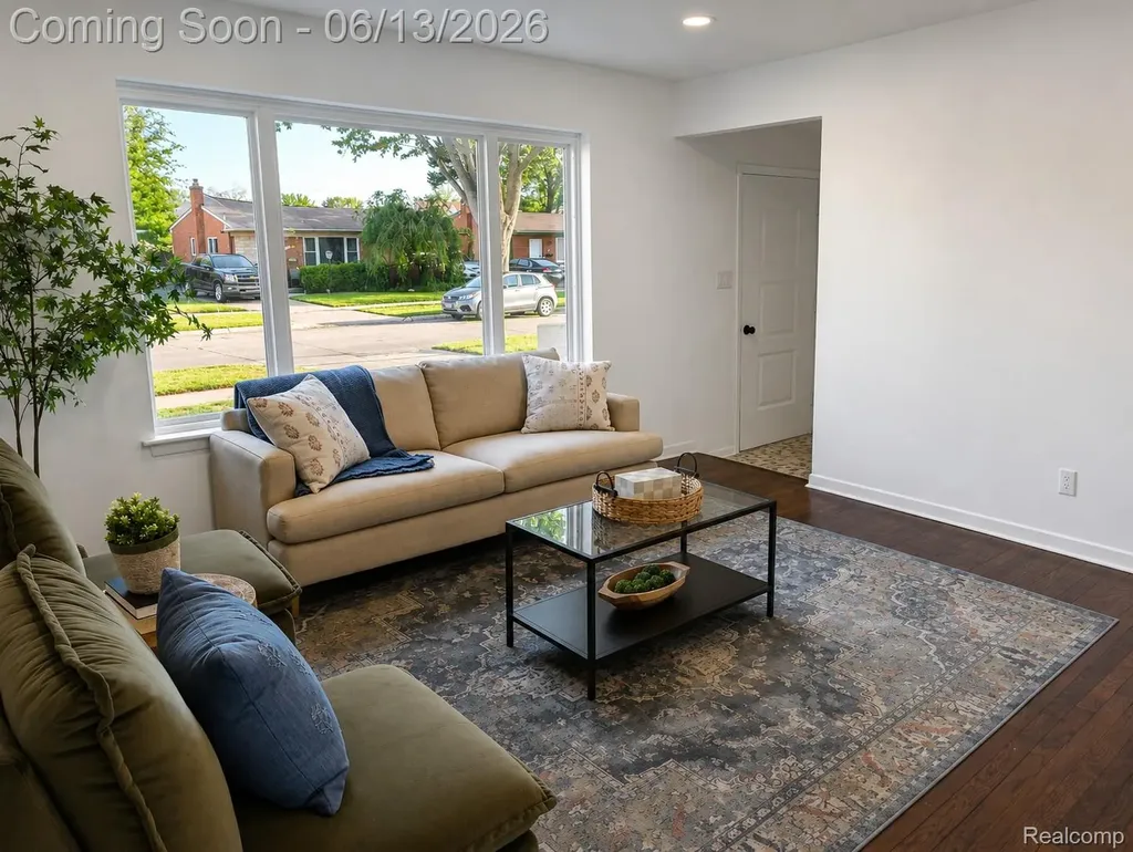 1561 Nottingham Drive Madison Heights City MI 48071