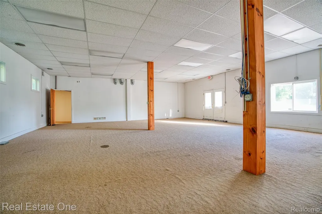 1621 Plymouth Road Ann Arbor City MI 48105