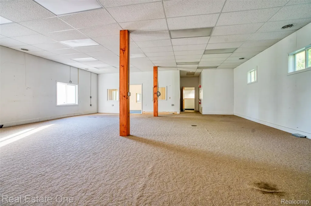 1621 Plymouth Road Ann Arbor City MI 48105