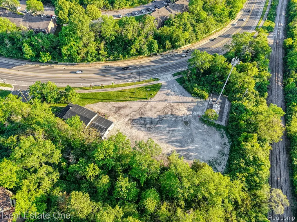 1621 Plymouth Road Ann Arbor City MI 48105