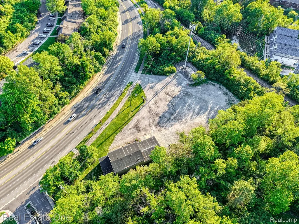 1621 Plymouth Road Ann Arbor City MI 48105