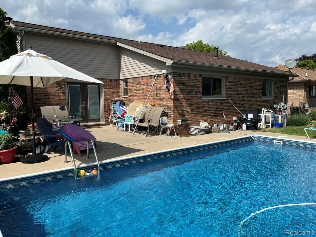 44131 Westminister Way Canton Charter Township MI 48187