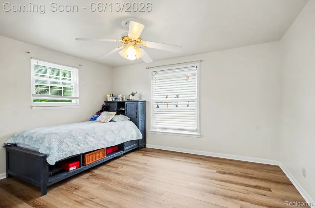 6653 Flintlock Ridge Shelby Charter Township MI 48317