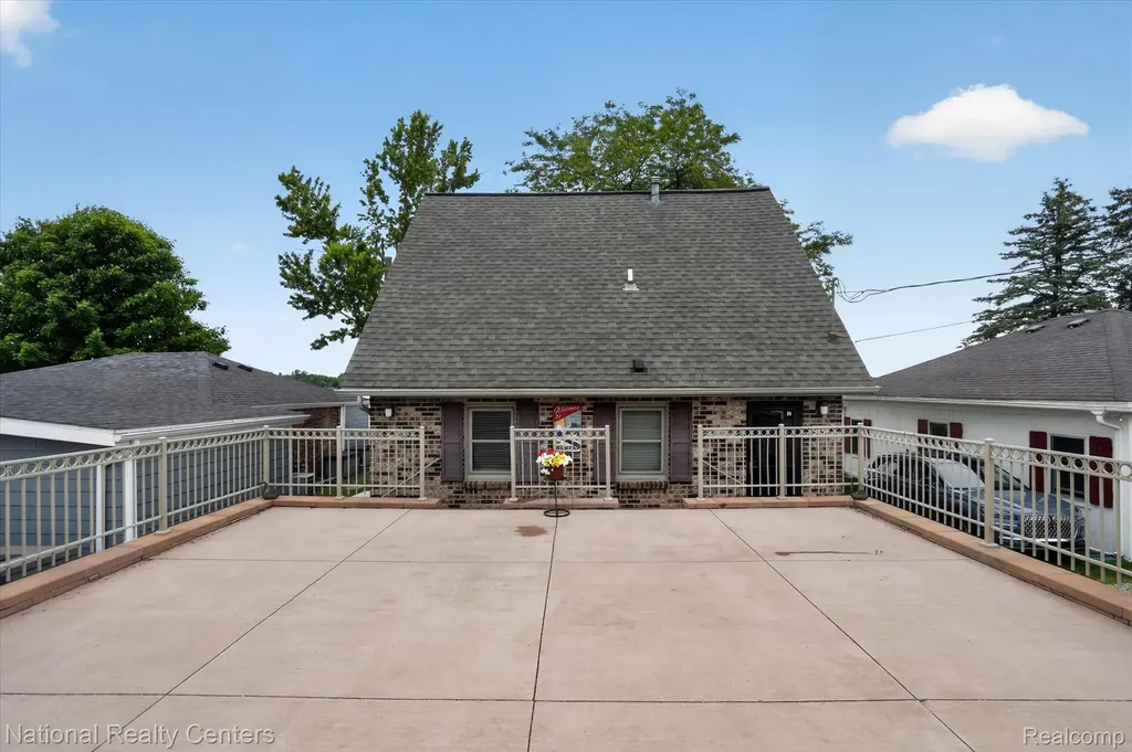 9450 Dexter Pinckney Road Dexter Township MI 48169