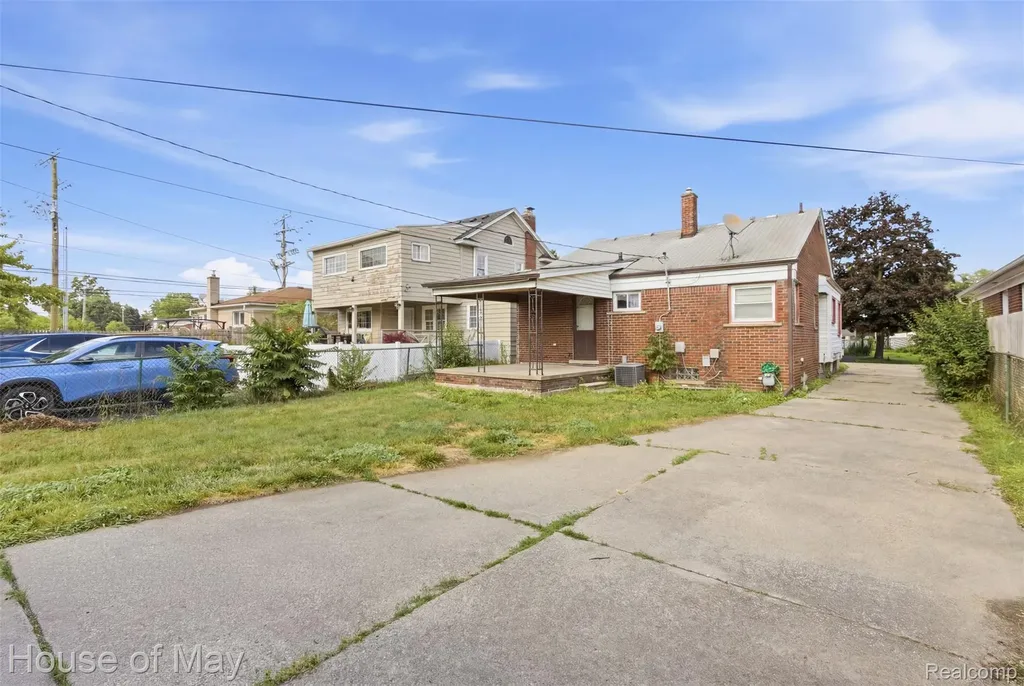 11411 Marion Redford Charter Township MI 48239