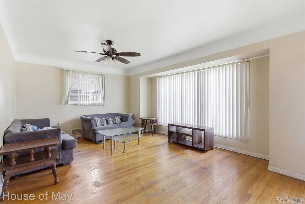 11411 Marion Redford Charter Township MI 48239