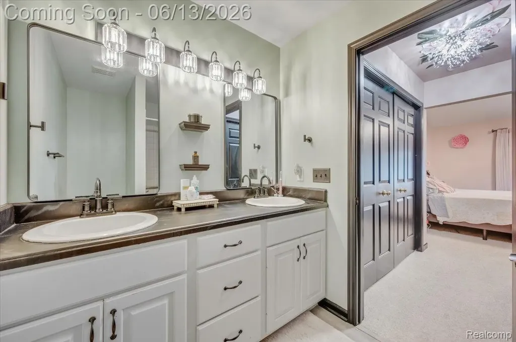 6052 Belmont Court Grand Blanc Charter Township MI 48439