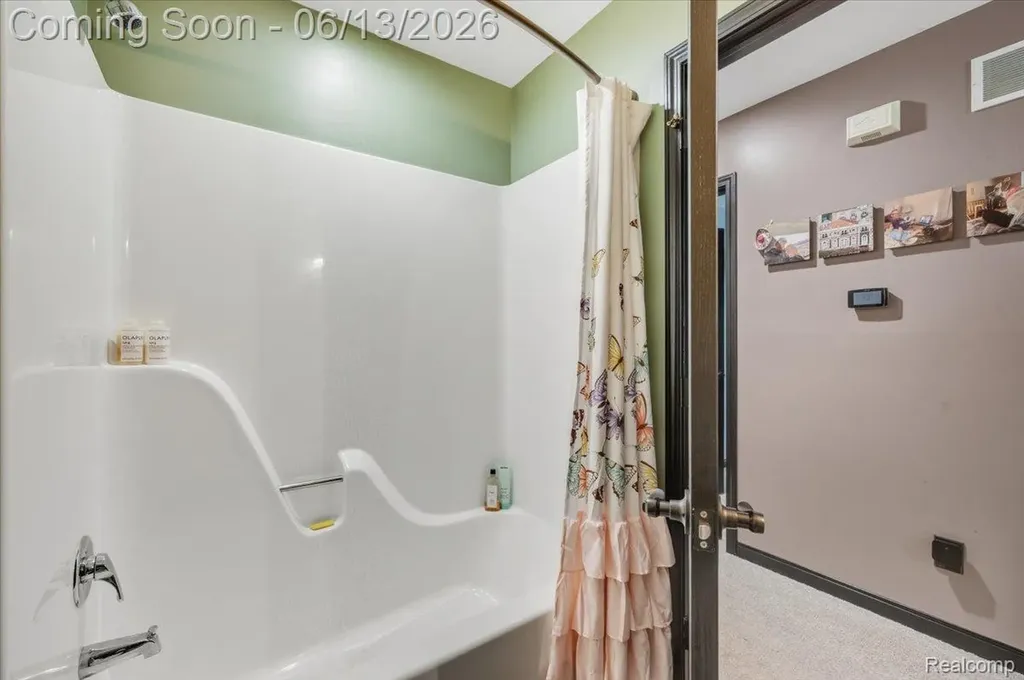 6052 Belmont Court Grand Blanc Charter Township MI 48439
