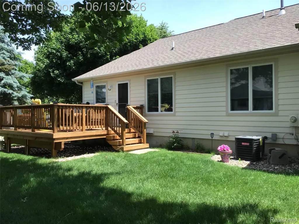 6052 Belmont Court Grand Blanc Charter Township MI 48439