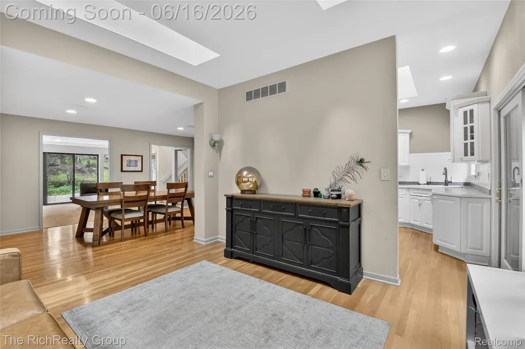2300 Stoney Bluff Milford Charter Township MI 48381