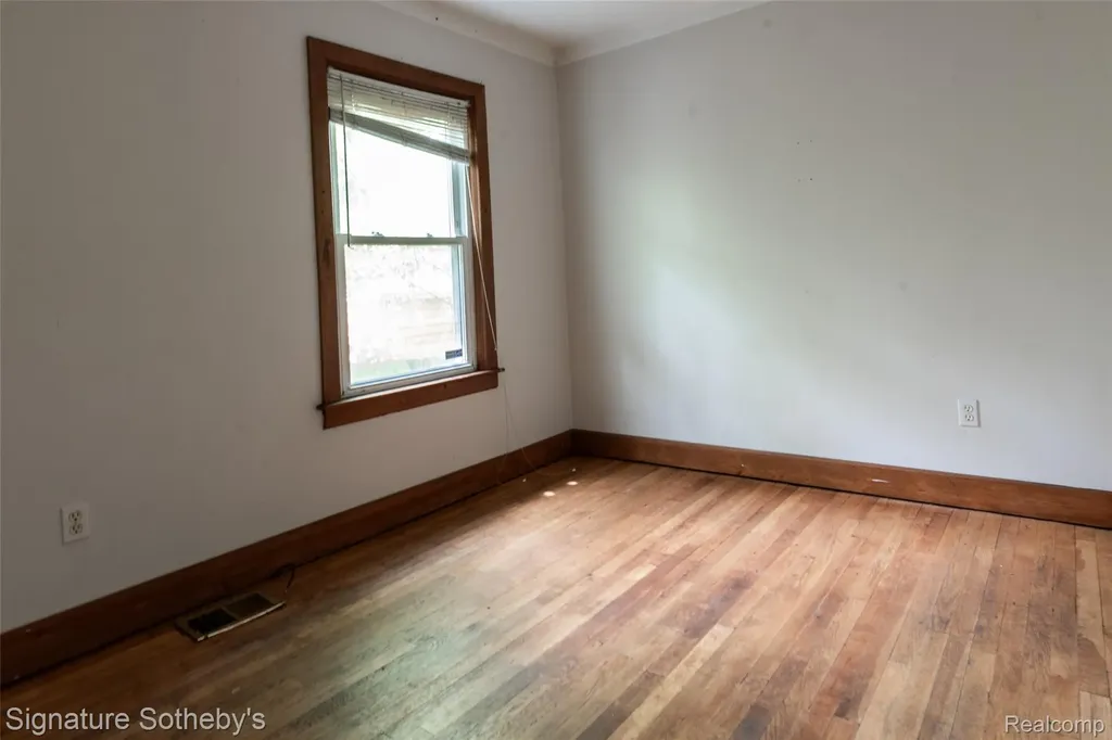 63 E Rockwood Street Ecorse City MI 48229