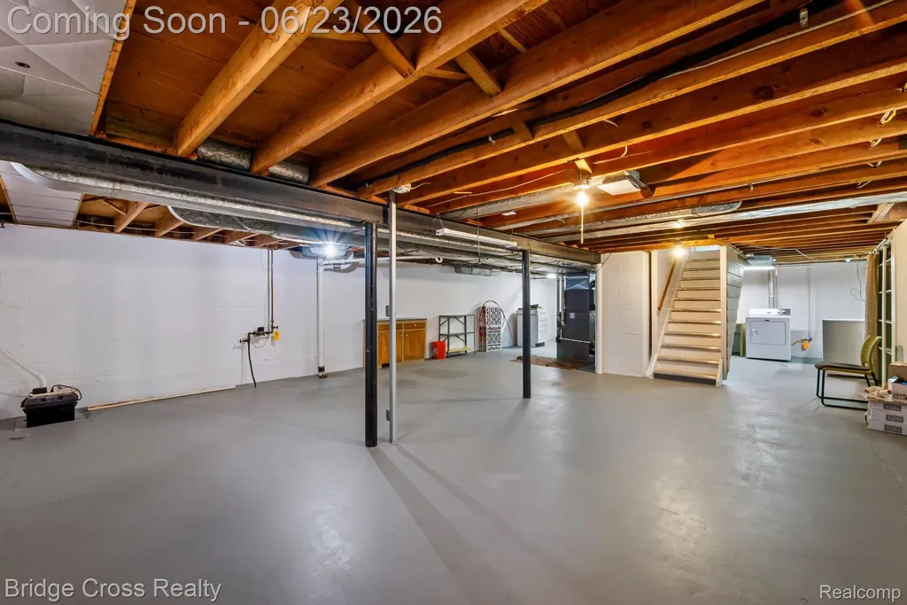 2614 Essex Street Royal Oak City MI 48073