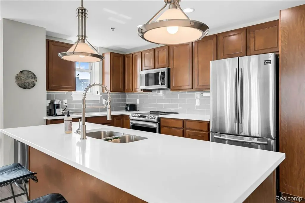 525 W Lafayette Boulevard Detroit City MI 48226