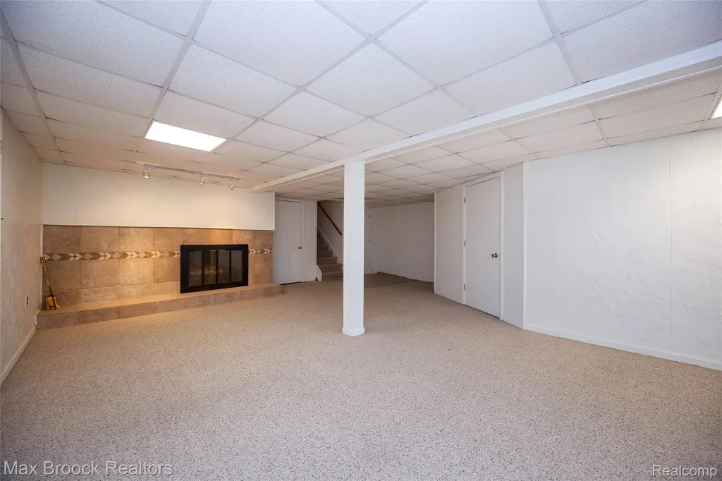 29030 Millbrook Road Farmington Hills City MI 48334