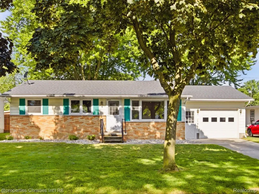 3541 Shenandoah Avenue Port Huron City MI 48060