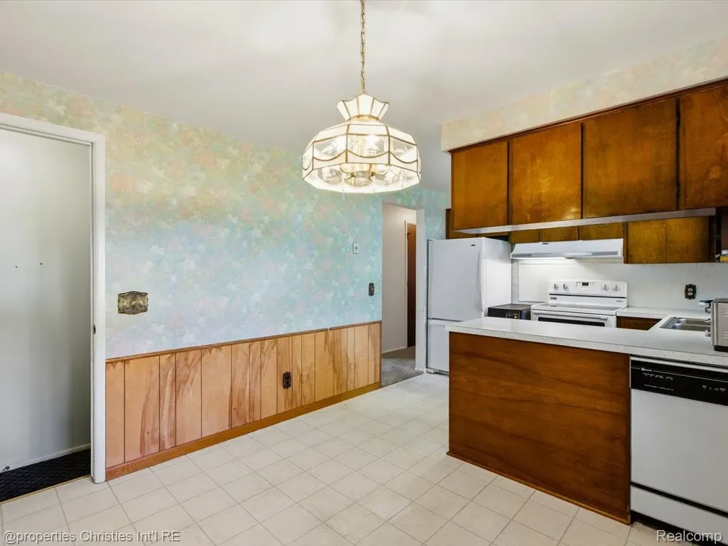3541 Shenandoah Avenue Port Huron City MI 48060