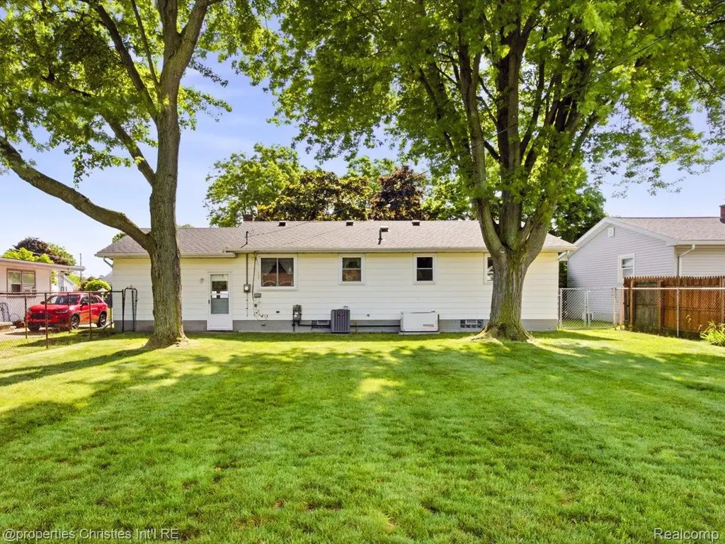 3541 Shenandoah Avenue Port Huron City MI 48060
