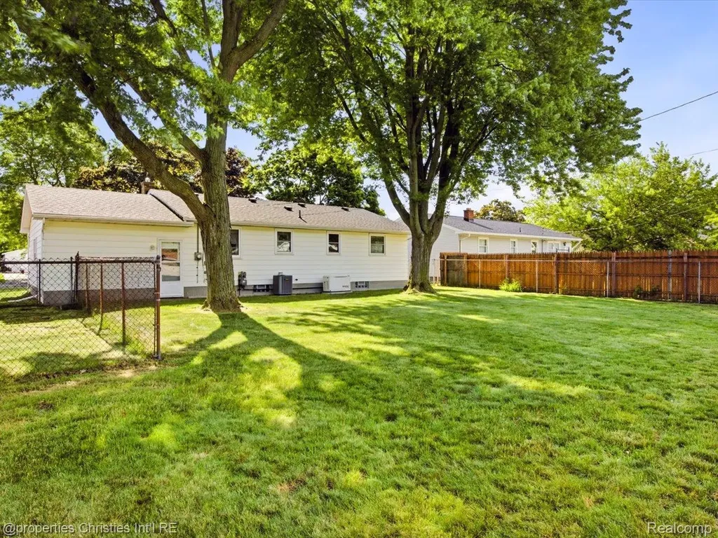 3541 Shenandoah Avenue Port Huron City MI 48060