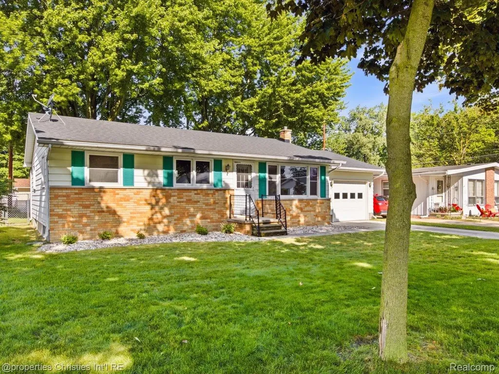 3541 Shenandoah Avenue Port Huron City MI 48060