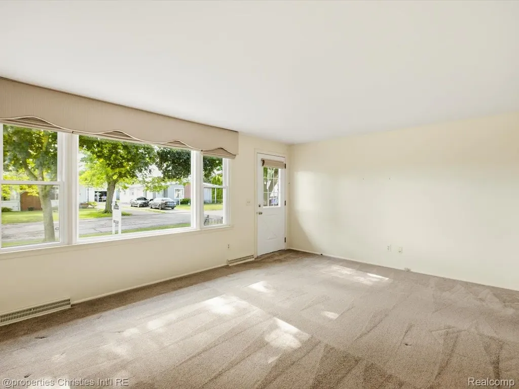 3541 Shenandoah Avenue Port Huron City MI 48060