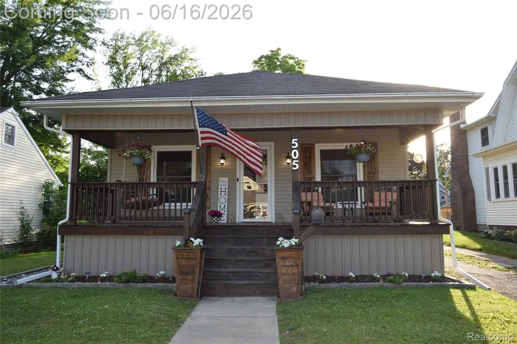 505 N Marquette Street Durand City MI 48429