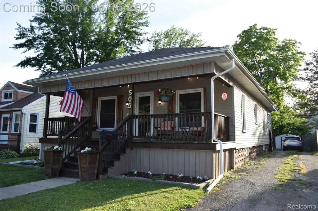 505 N Marquette Street Durand City MI 48429