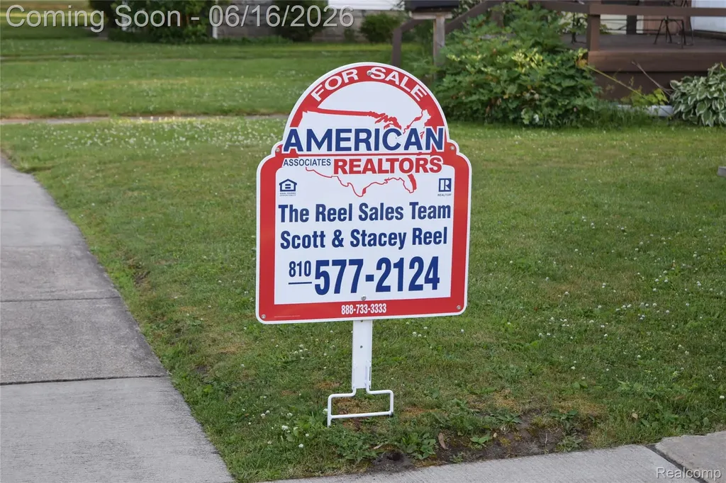 505 N Marquette Street Durand City MI 48429