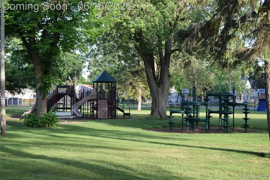 505 N Marquette Street Durand City MI 48429