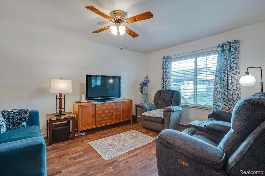 40815 Newport Drive Plymouth Charter Township MI 48170