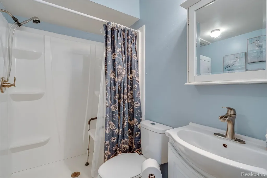 40815 Newport Drive Plymouth Charter Township MI 48170