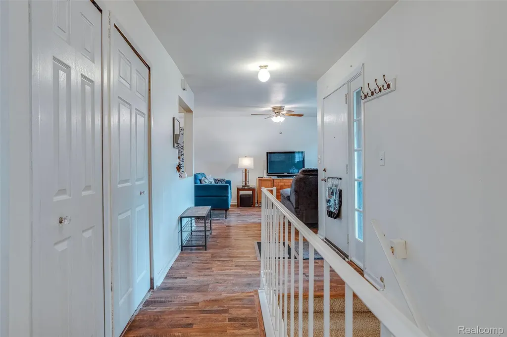 40815 Newport Drive Plymouth Charter Township MI 48170