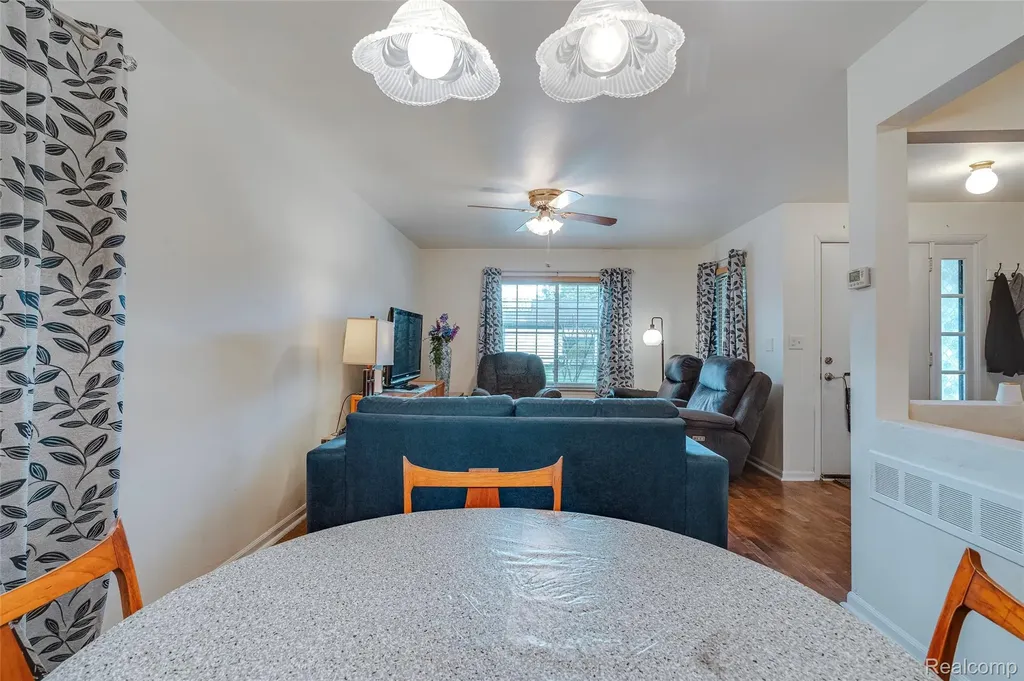 40815 Newport Drive Plymouth Charter Township MI 48170
