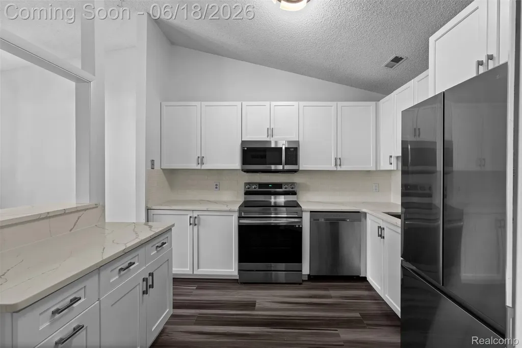 6680 Ridgefield Circle West Bloomfield Charter Township MI 48322
