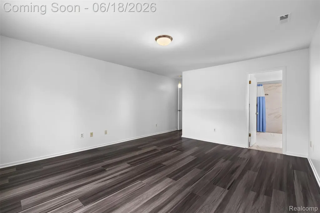 6680 Ridgefield Circle West Bloomfield Charter Township MI 48322